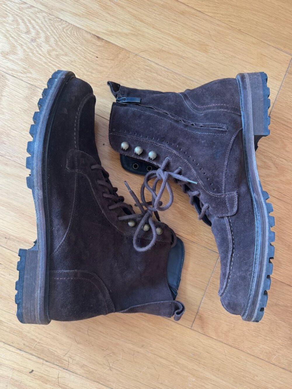 Ankari & Floruss Brown Suede Lace Up Boots in Size 10